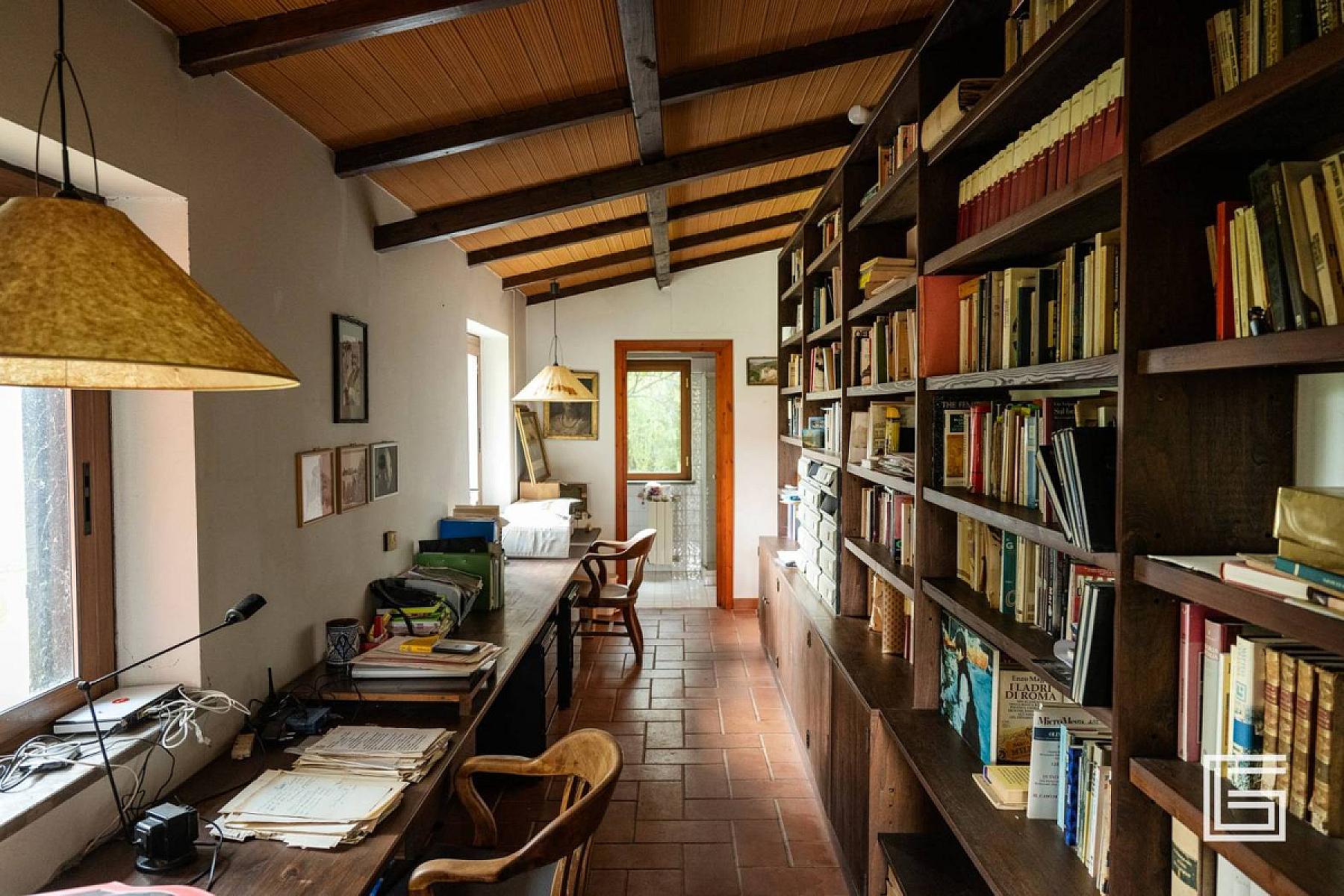 Stanza arredata - Casale - Via Della Giustiniana, Roma 