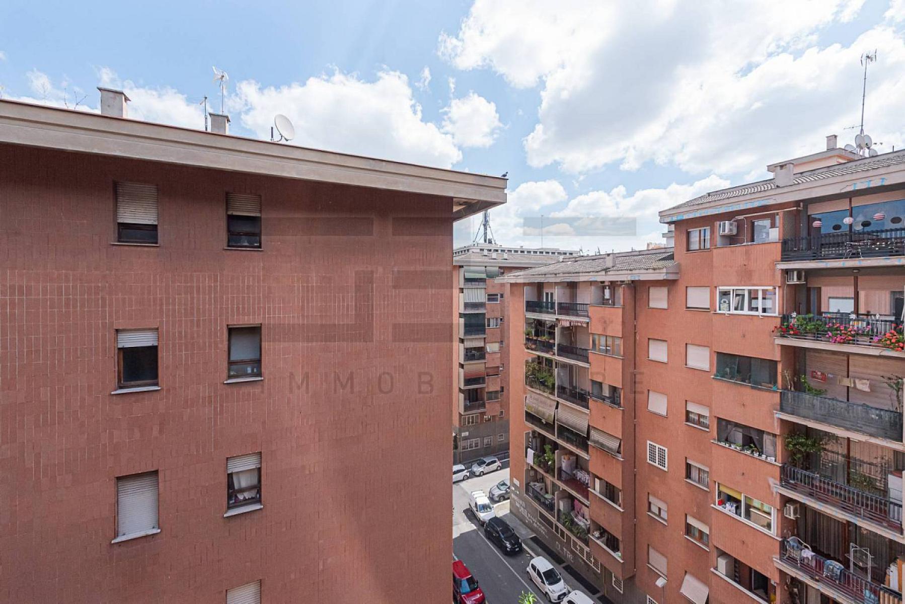 Vista - Bilocale Ristrutturato - Zona Valle Aurelia, Roma