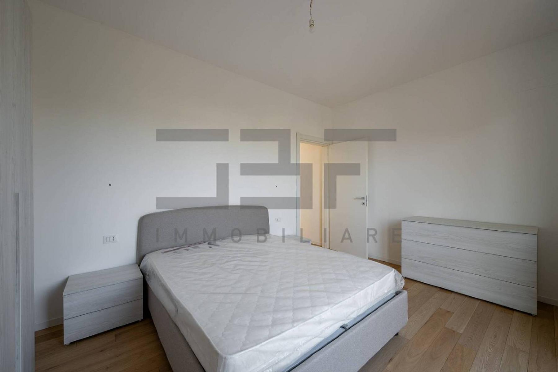 Camera da letto - Appartamento Ristrutturato - Viale Suzzani 273, Milano 