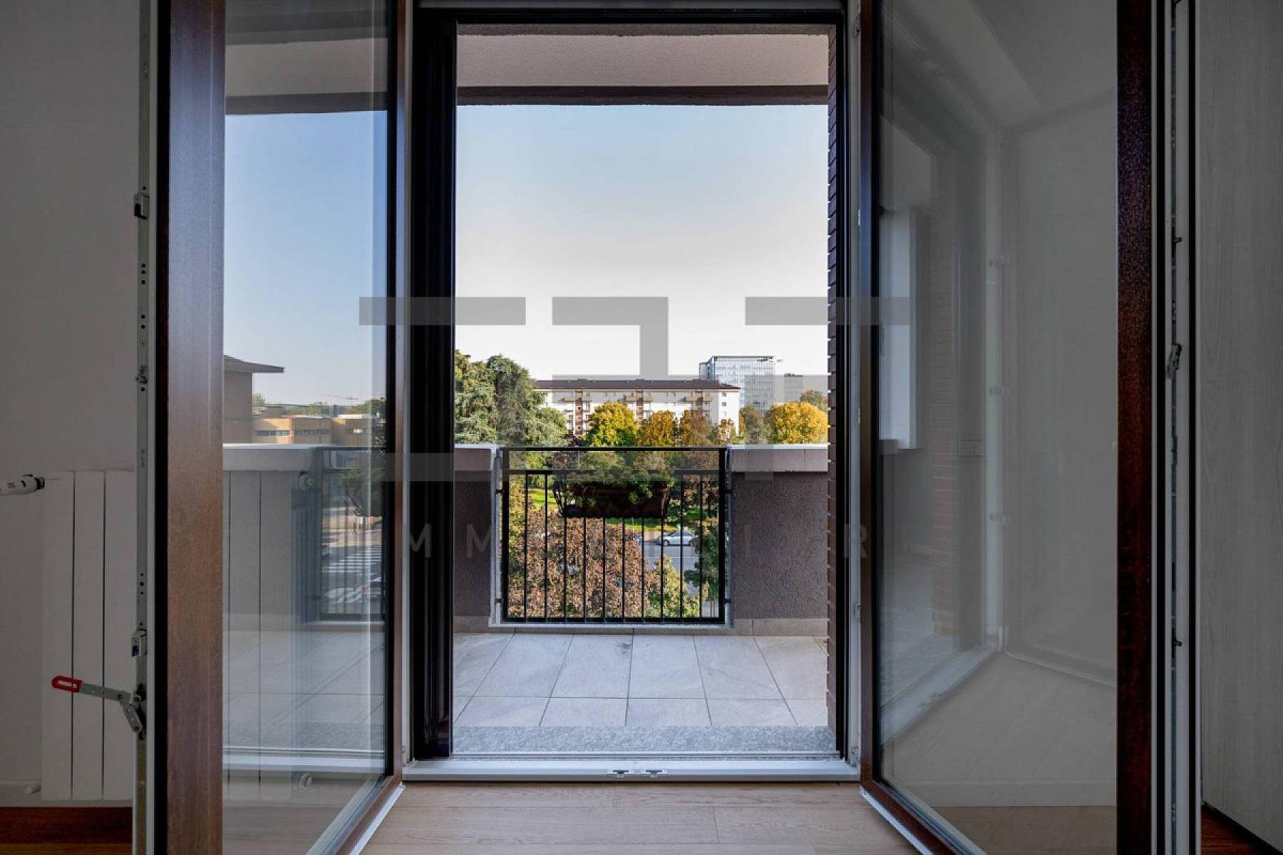 Balcone - Appartamento Ristrutturato - Viale Suzzani 273, Milano 