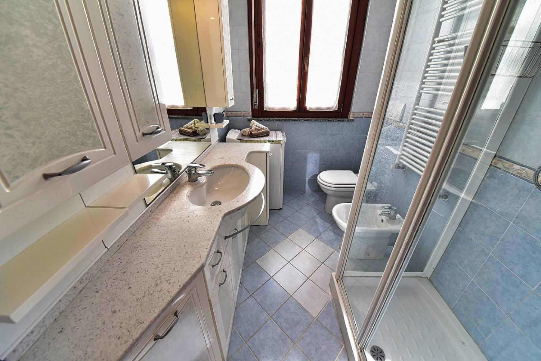 Bagno - Piso de dos habitaciones – Via Andrea Costa 6, Lentate sul Seveso