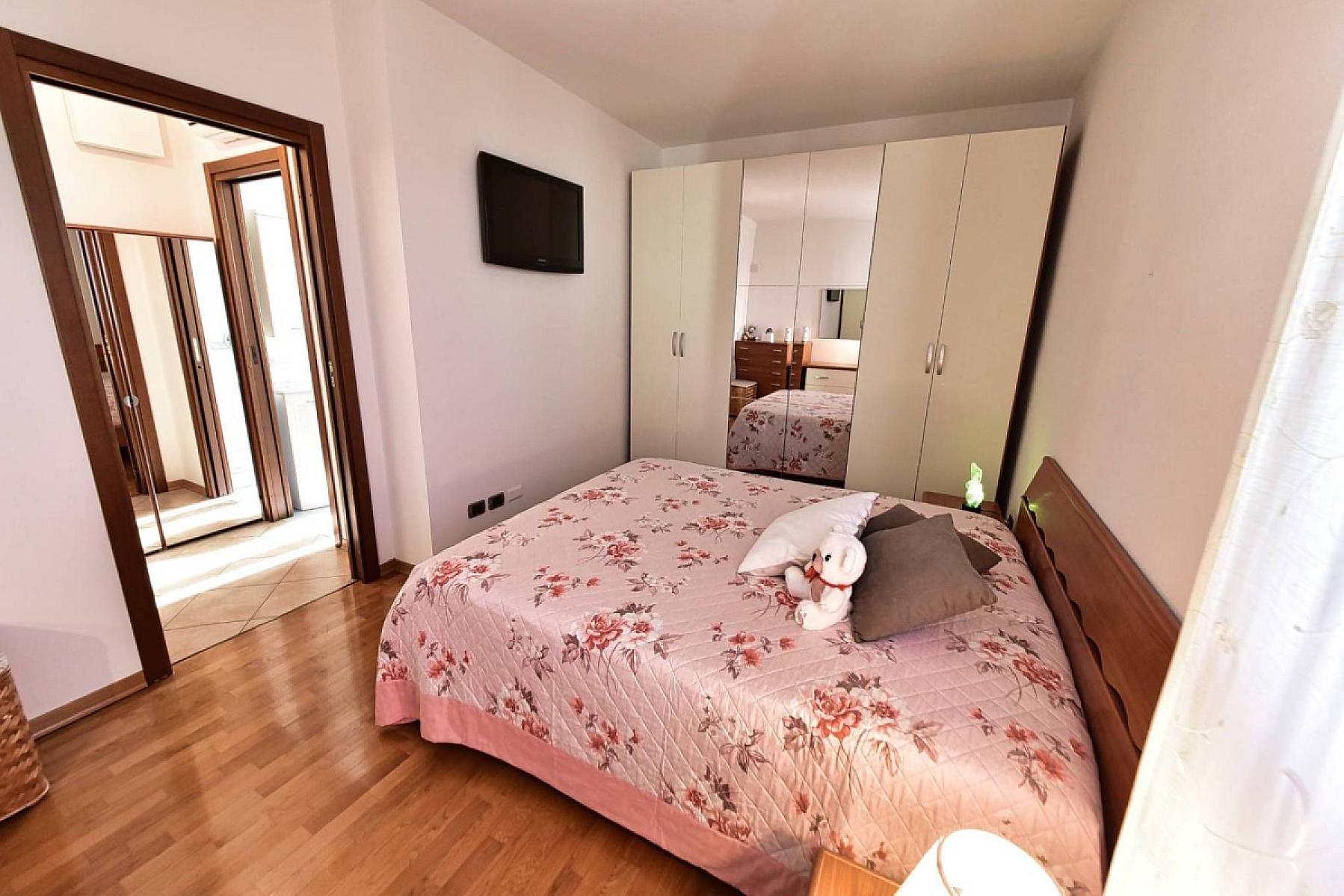 Camera da letto - Piso de dos habitaciones – Via Andrea Costa 6, Lentate sul Seveso