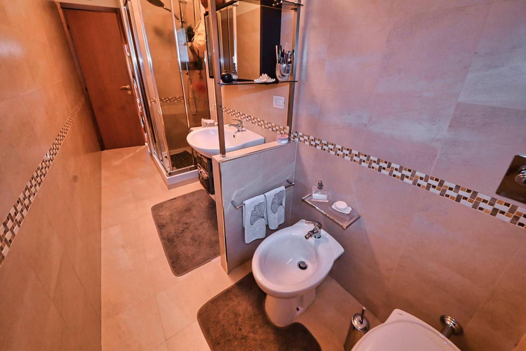 Bagno - Helle Dreizimmerwohnung - Primaticcio, Mailand