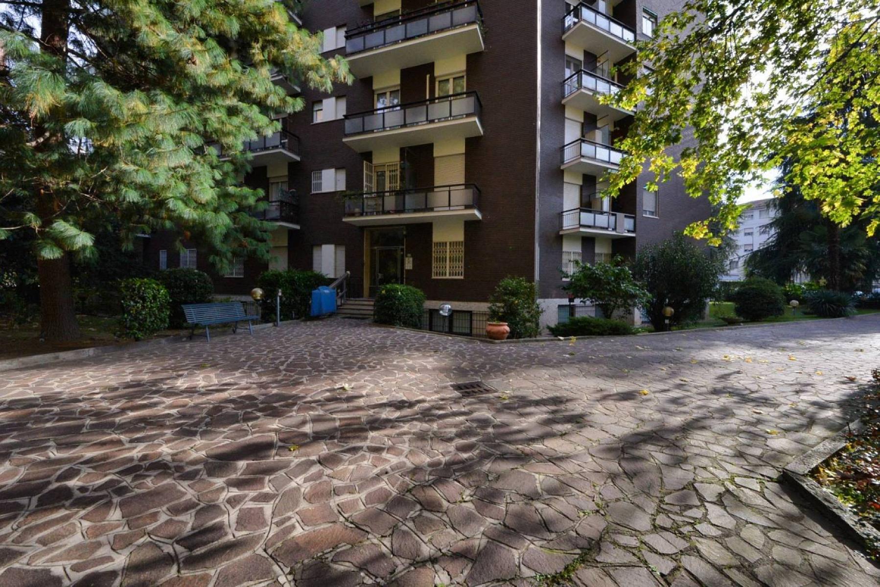Cortile interno - Helle Dreizimmerwohnung - Primaticcio, Mailand