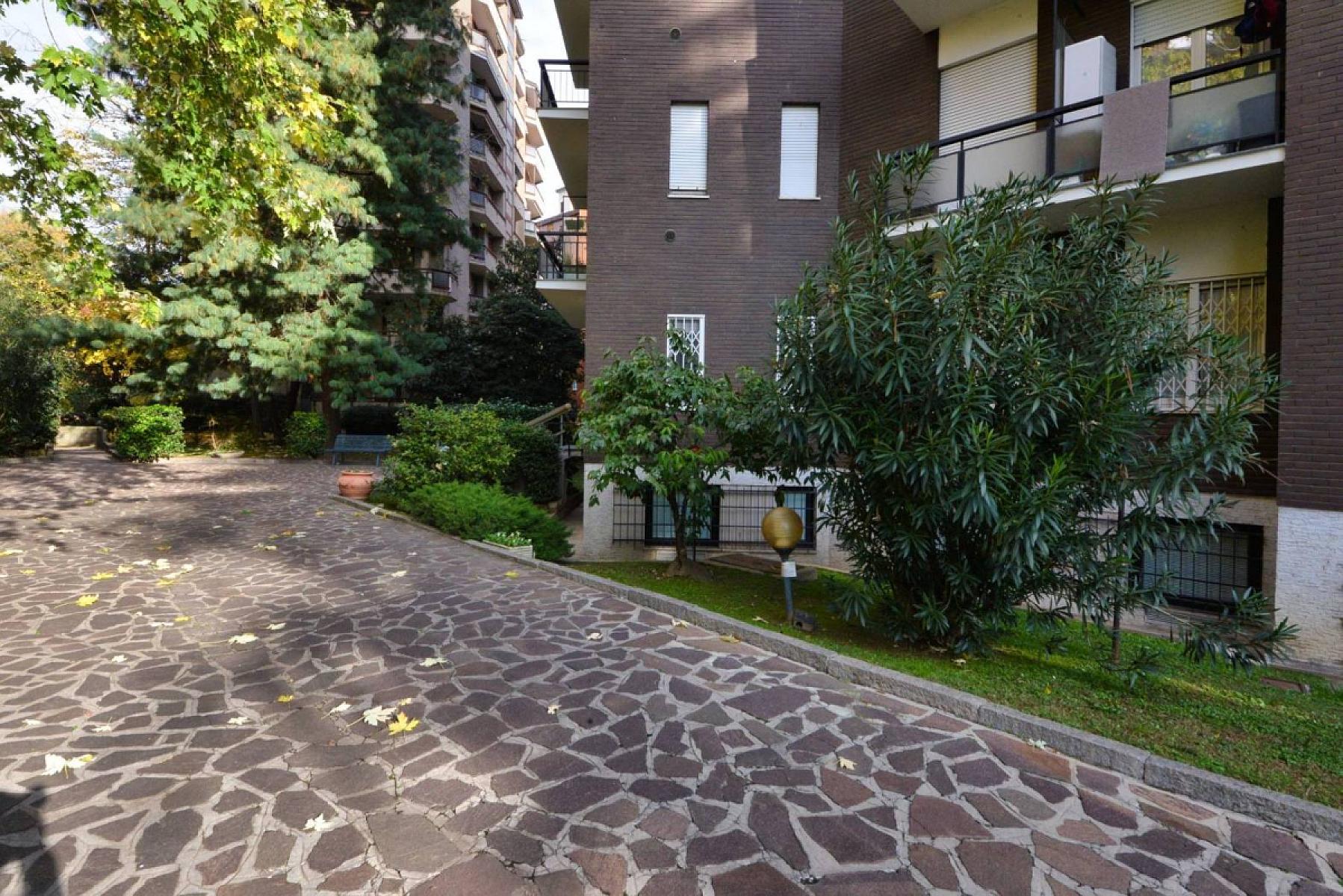 Cortile interno - Helle Dreizimmerwohnung - Primaticcio, Mailand