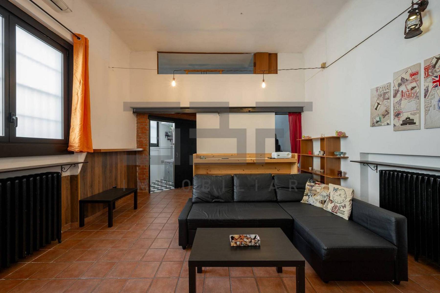 Salone - Loft Arredato - Via Zuretti 8 – Milano