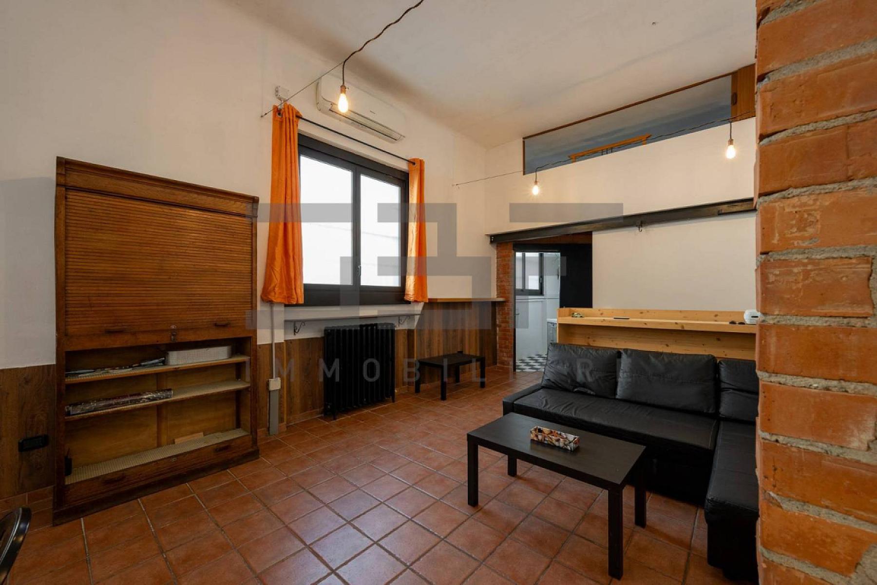Salone - Loft Arredato - Via Zuretti 8 – Milano