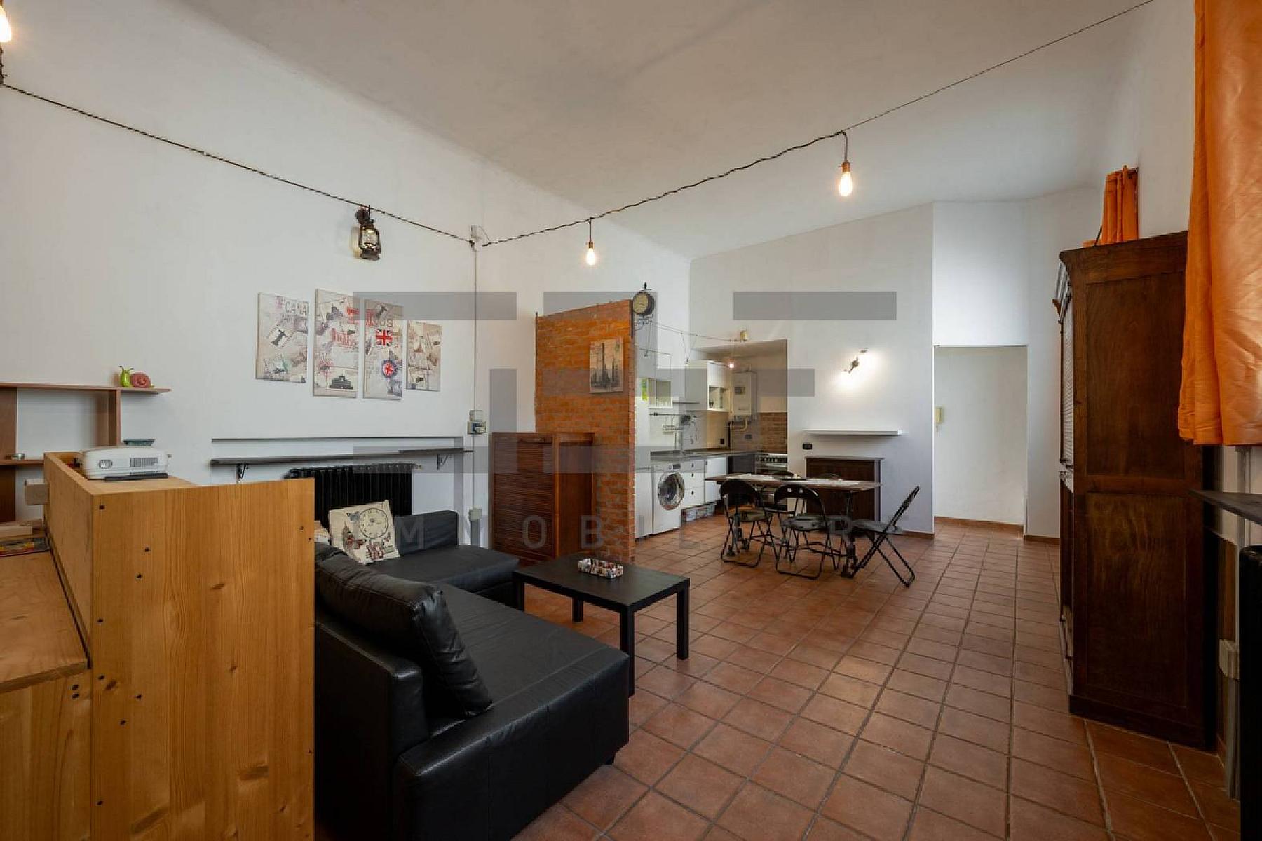 Salone - Loft Arredato - Via Zuretti 8 – Milano