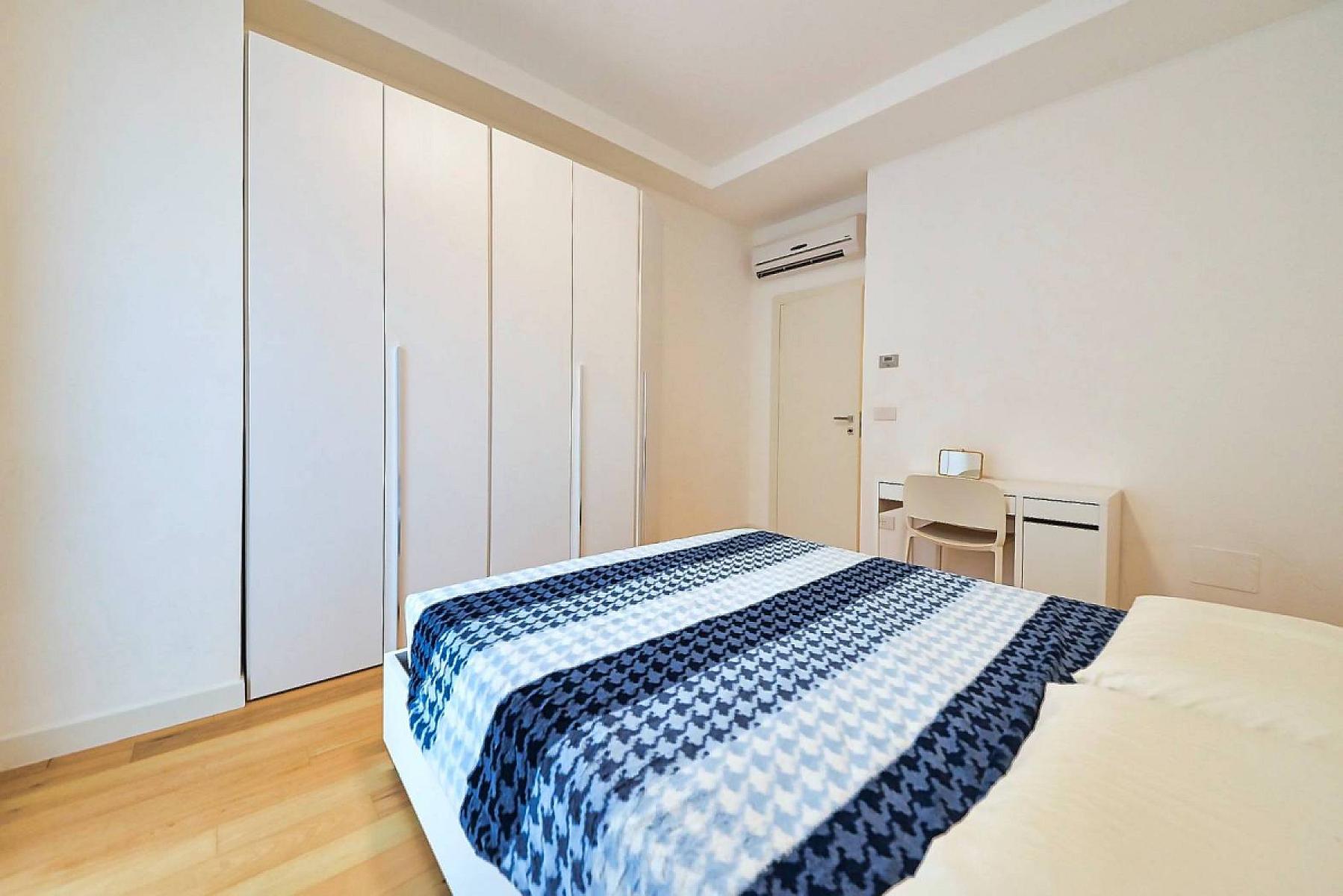 Camera da letto - Bilocale Ristrutturato - Via Torino 66, Milano