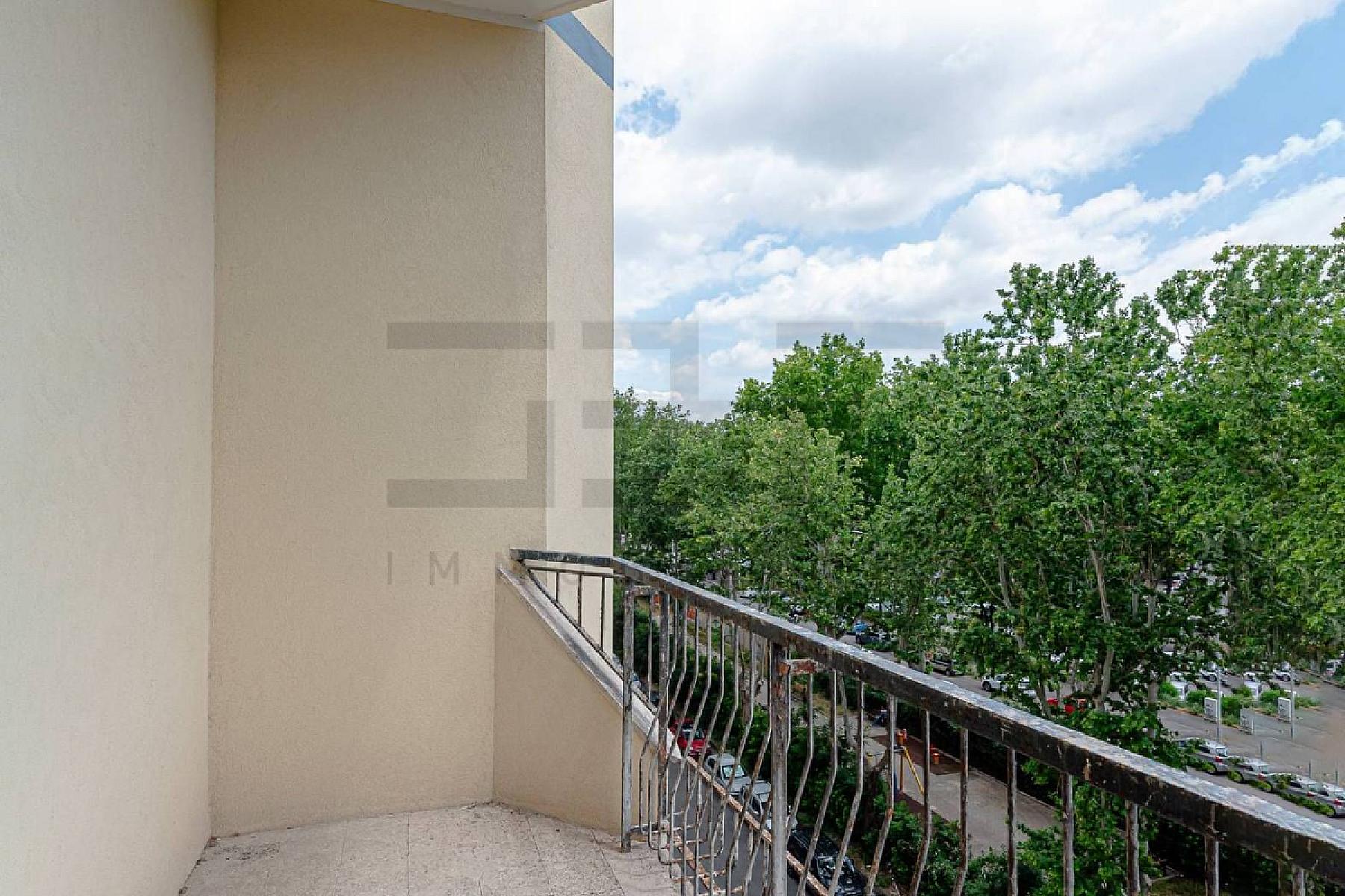 Terrazzo - Appartamento In Affitto A Roma