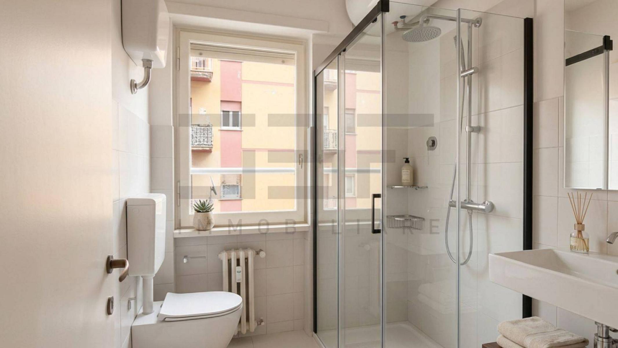 Bagno - Appartamento In Affitto A Roma