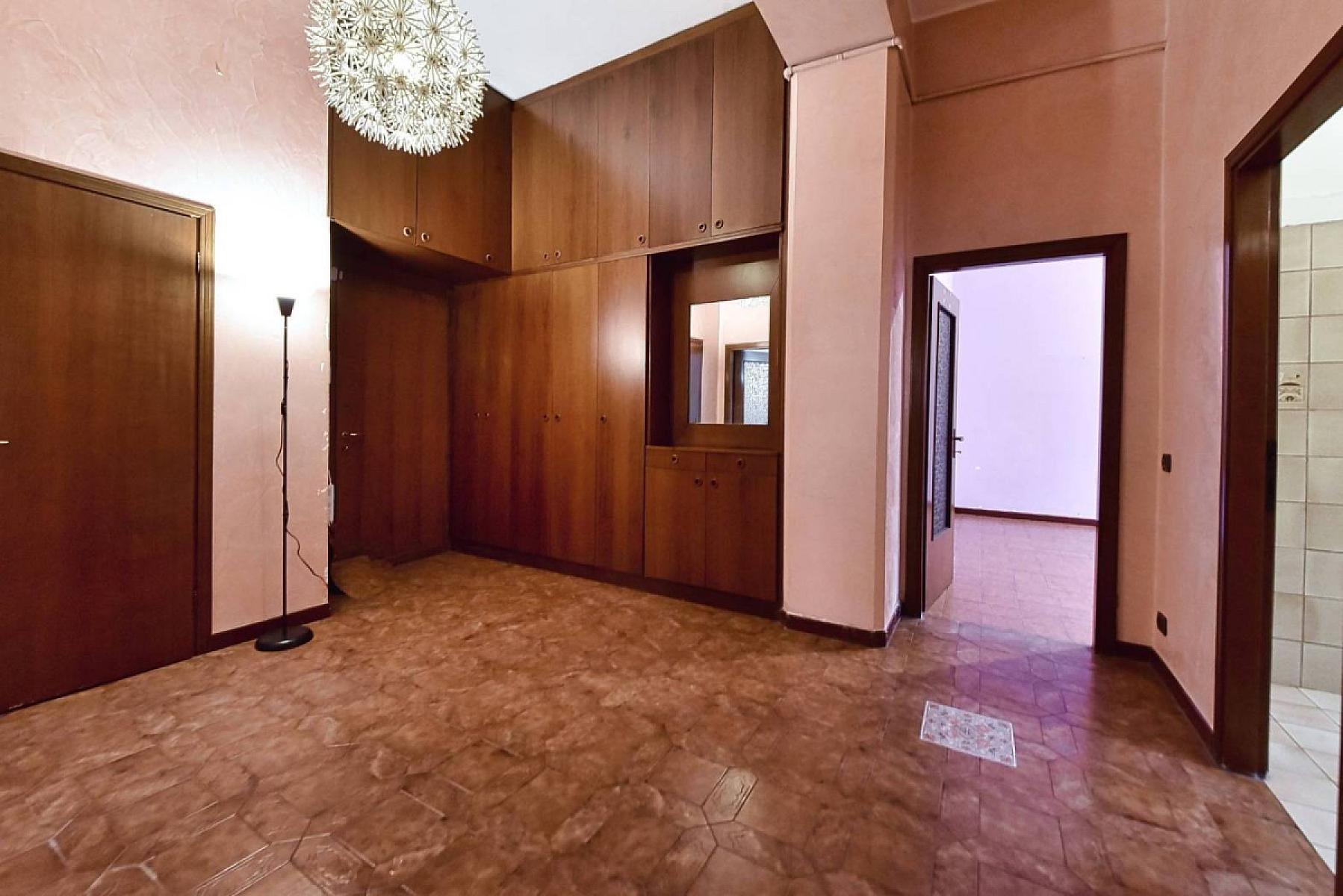 Ingresso - Trilocale - Via Guglielmo Silva N. 39, Milano