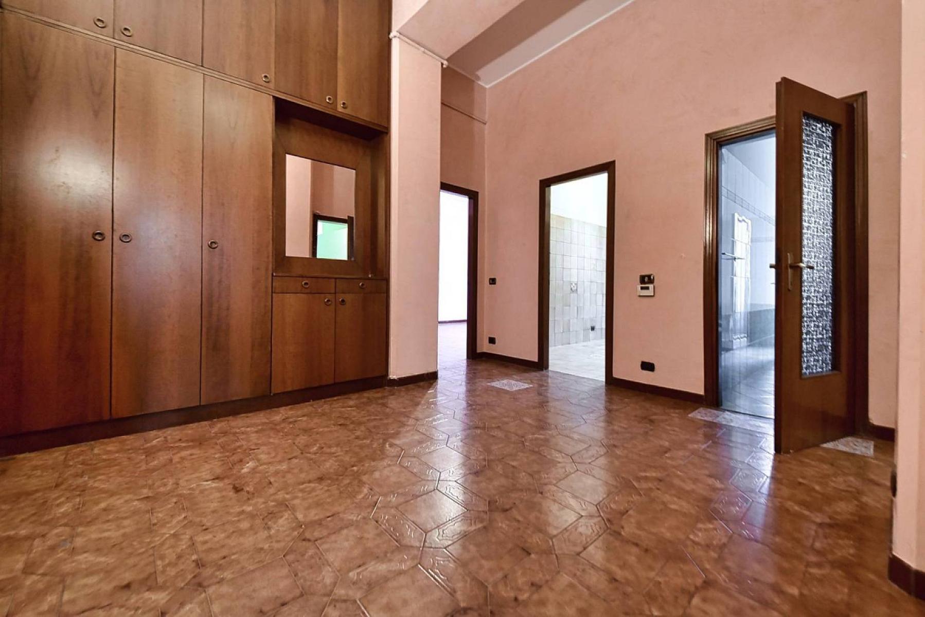 Ingresso - Trilocale - Via Guglielmo Silva N. 39, Milano