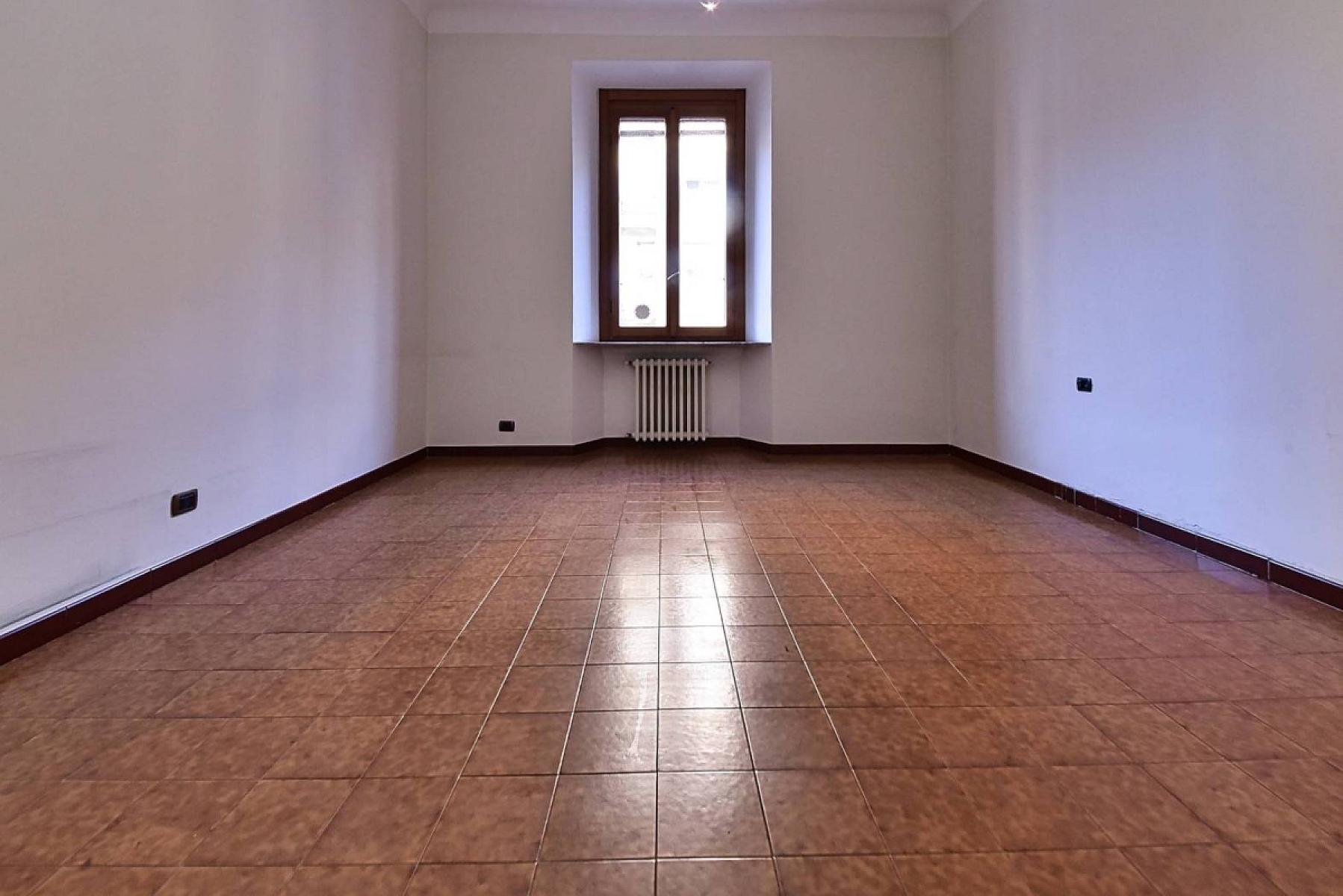 Salone - Trilocale - Via Guglielmo Silva N. 39, Milano