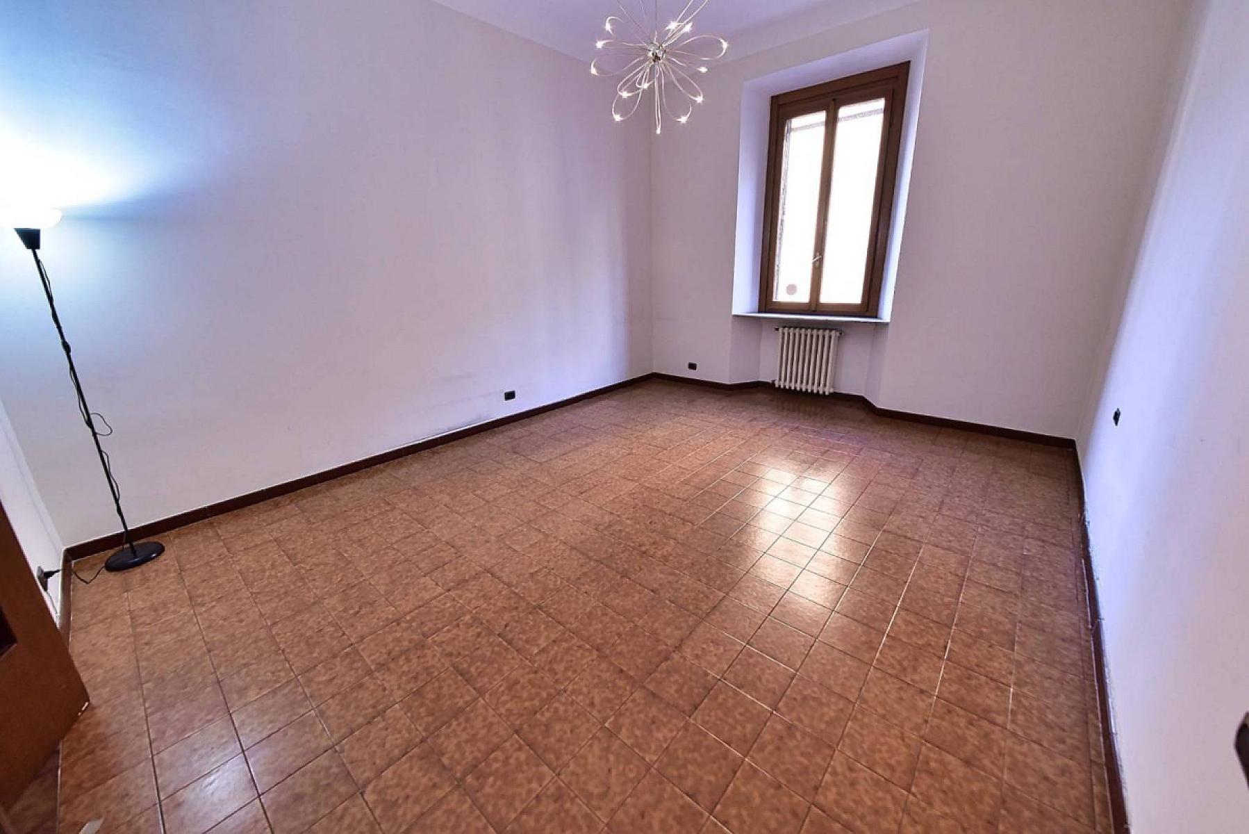 Salone - Trilocale - Via Guglielmo Silva N. 39, Milano
