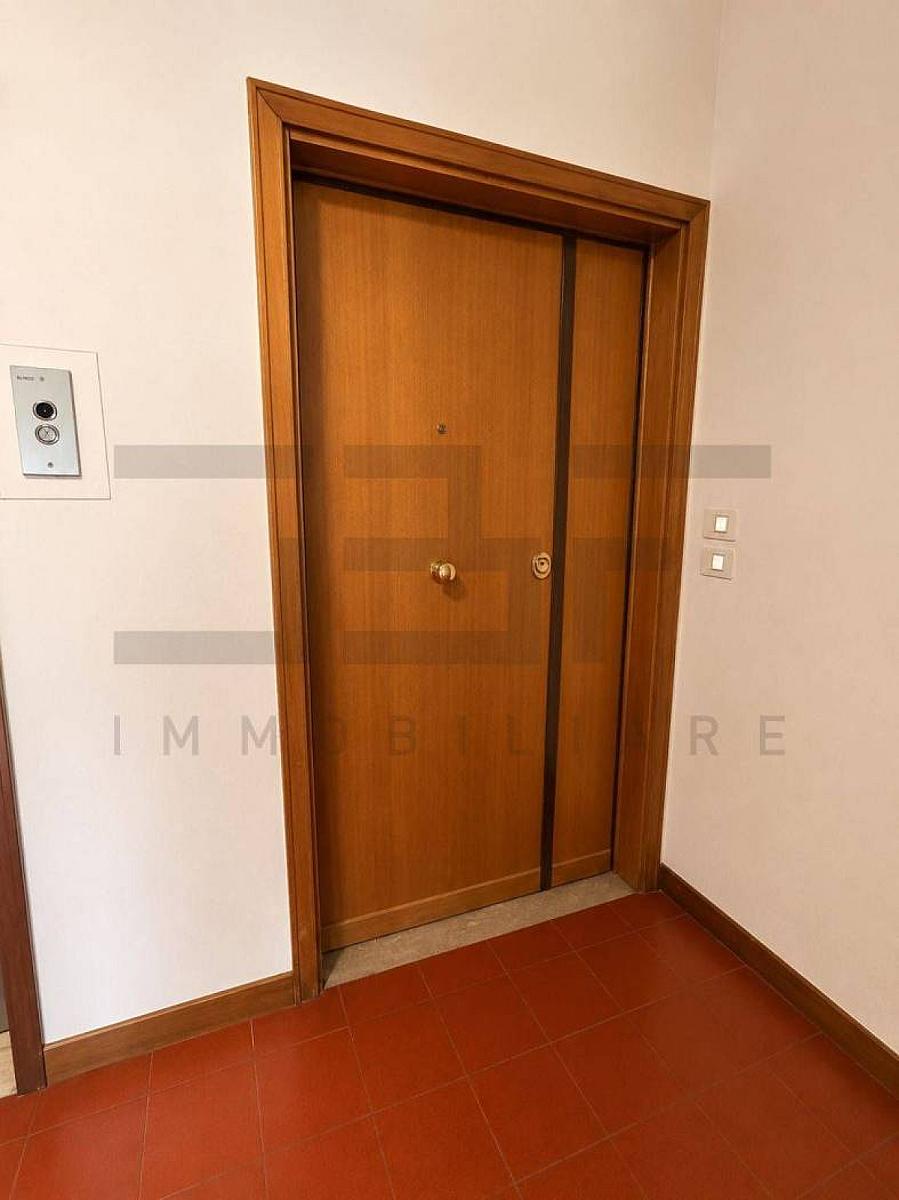 Interno palazzo - Appartamento In Affitto A Roma