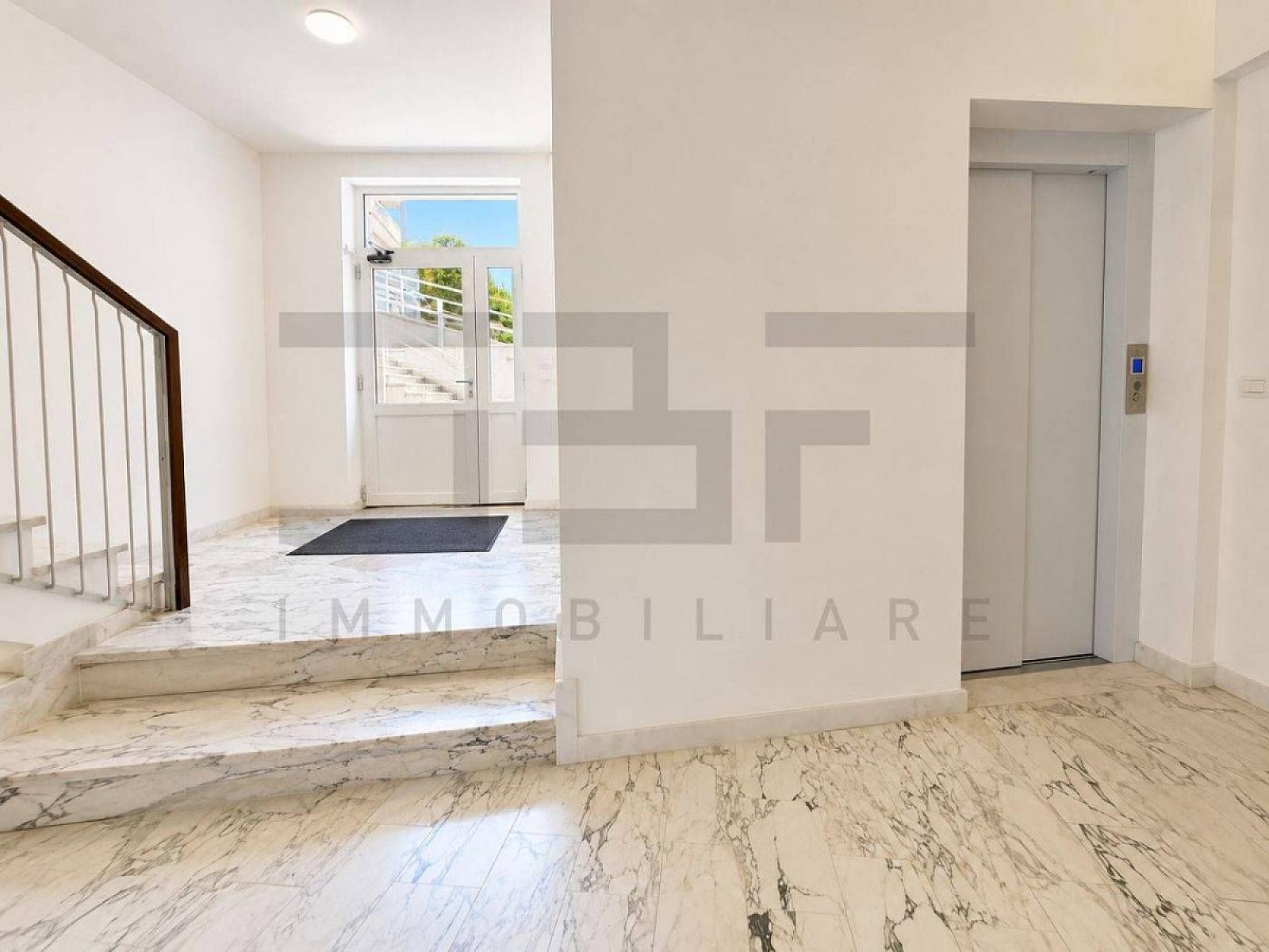 Interno palazzo - Attico E Superattico In Vendita A Roma, Monteverde