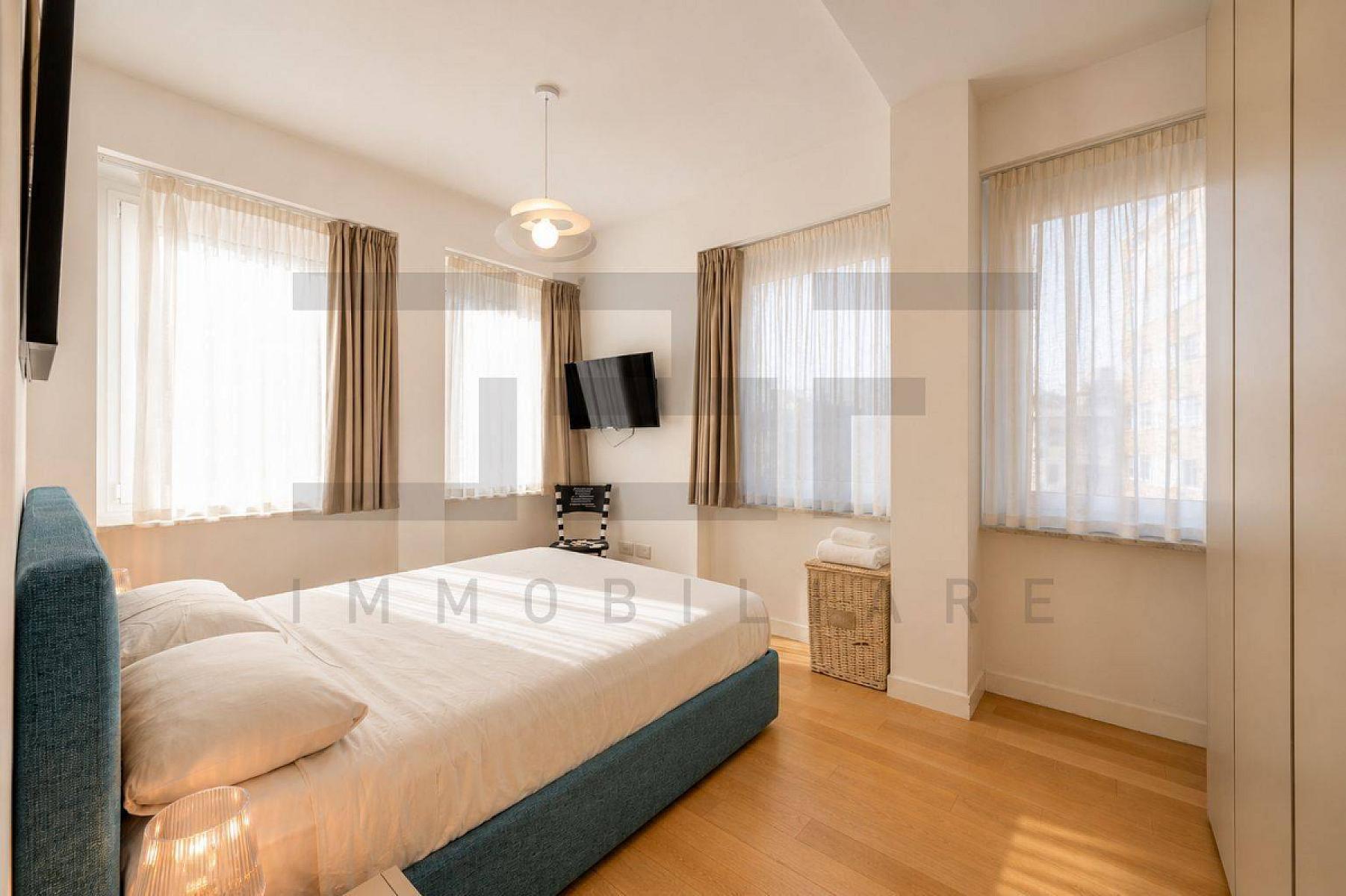 Camera da letto - Appartamento In Vendita A Milano