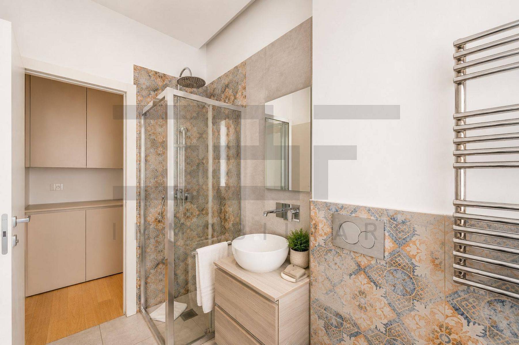 Bagno - Appartamento In Vendita A Milano