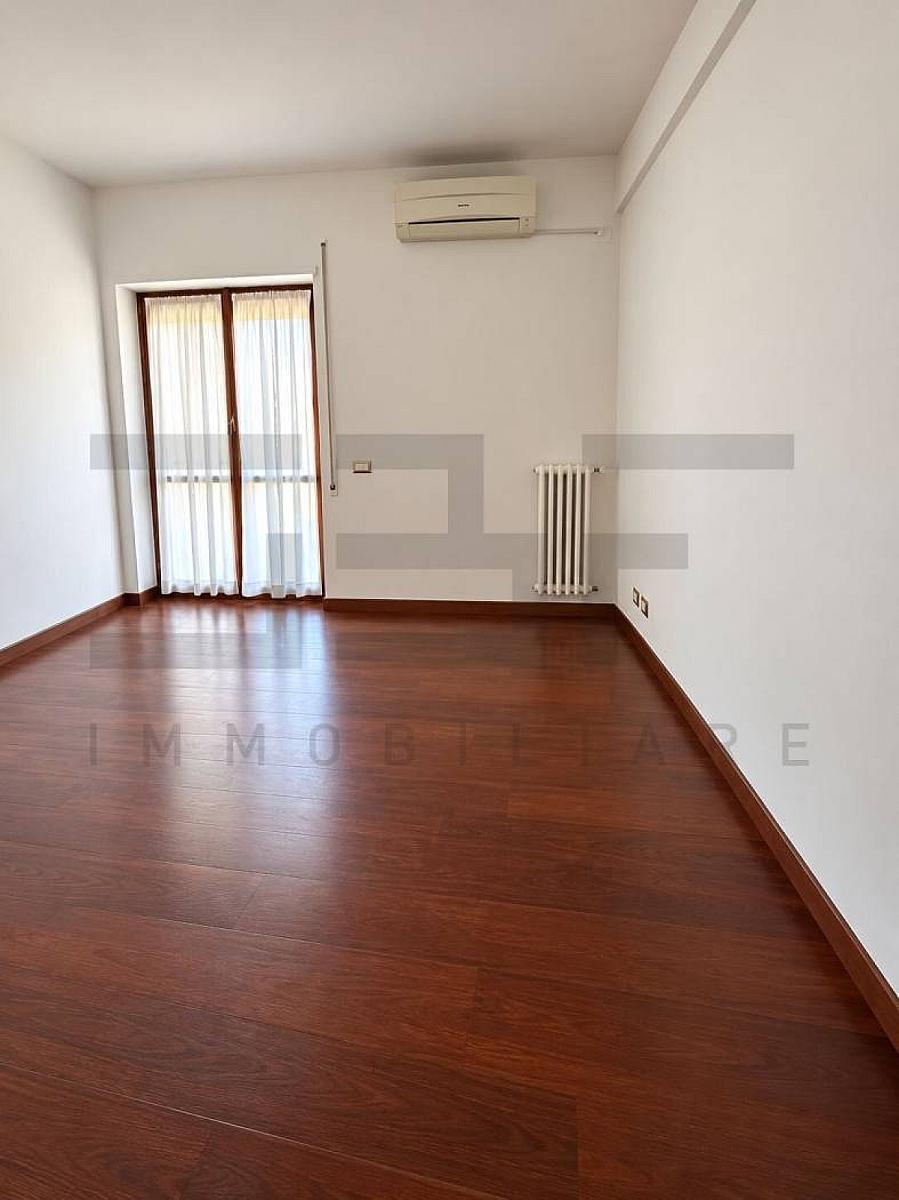 Camera da letto - Appartamento In Affitto In Via Riccardo Zandonai, 41