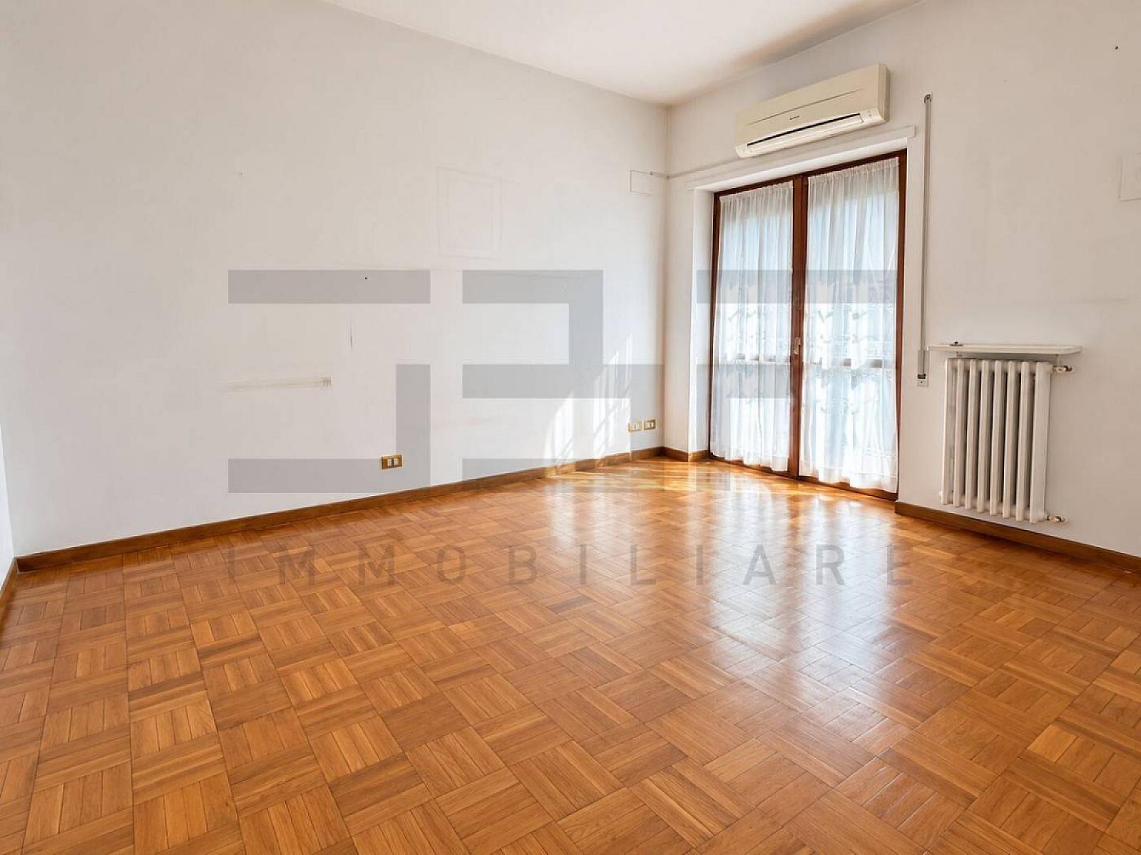 Camera da letto - Appartamento In Affitto In Via Riccardo Zandonai, 41