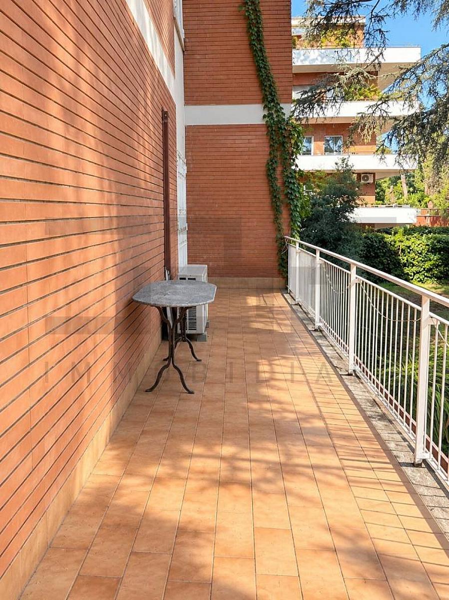 Balcone - Appartamento In Affitto In Via Riccardo Zandonai, 41