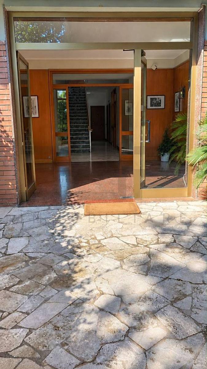 Interno palazzo - Appartamento In Affitto In Via Riccardo Zandonai, 41